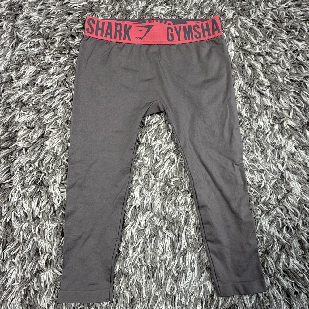 Gymshark Womens Cropped Leggings Gray Red Logo Waistband GLLG022-AW19-073 Size S
